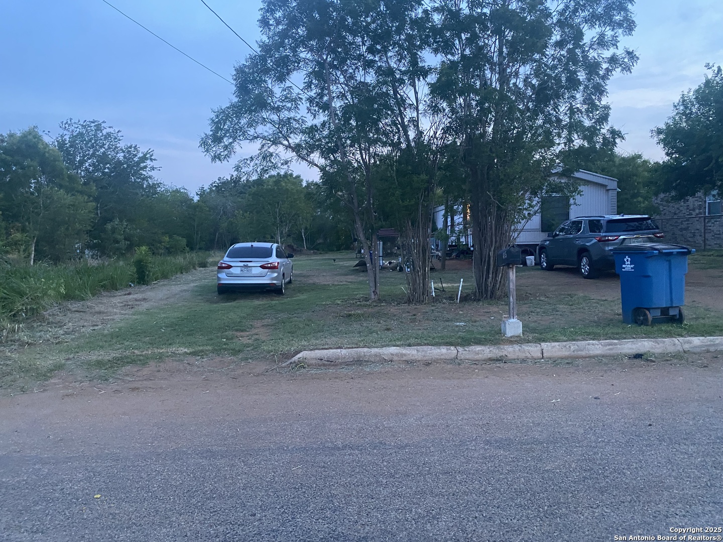 415 Kinsel