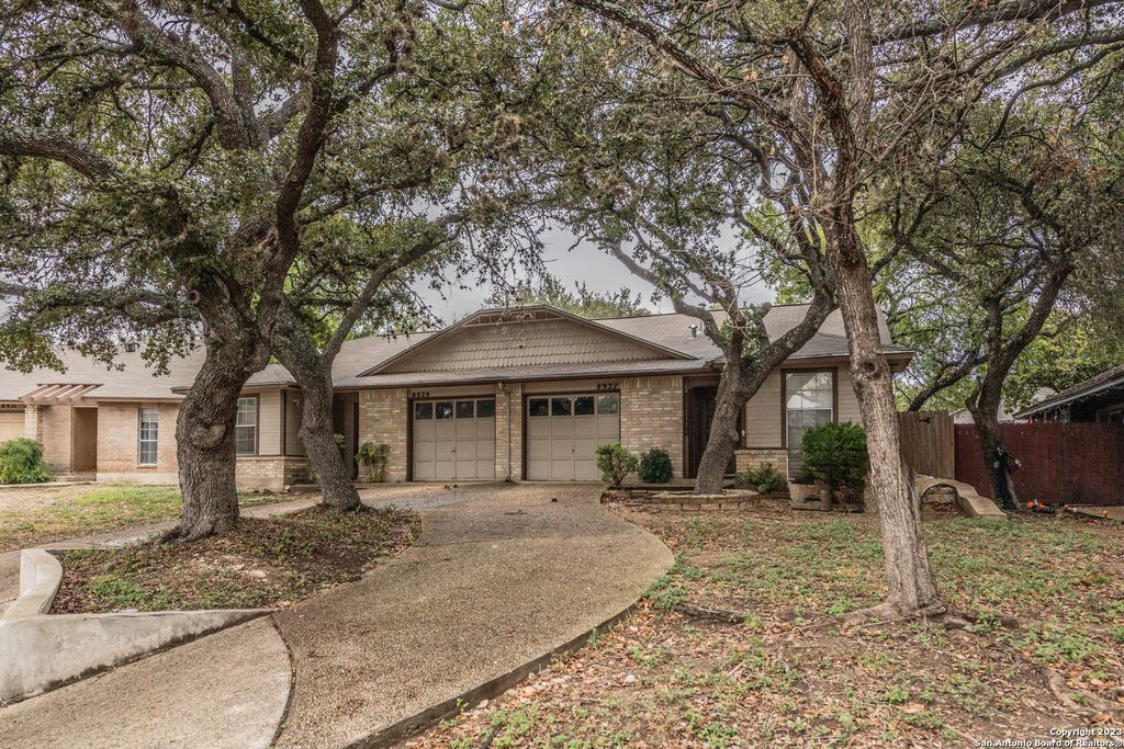 Photo of 8927 Emerald Spring, San Antonio, TX 78250 (MLS # 1942692)