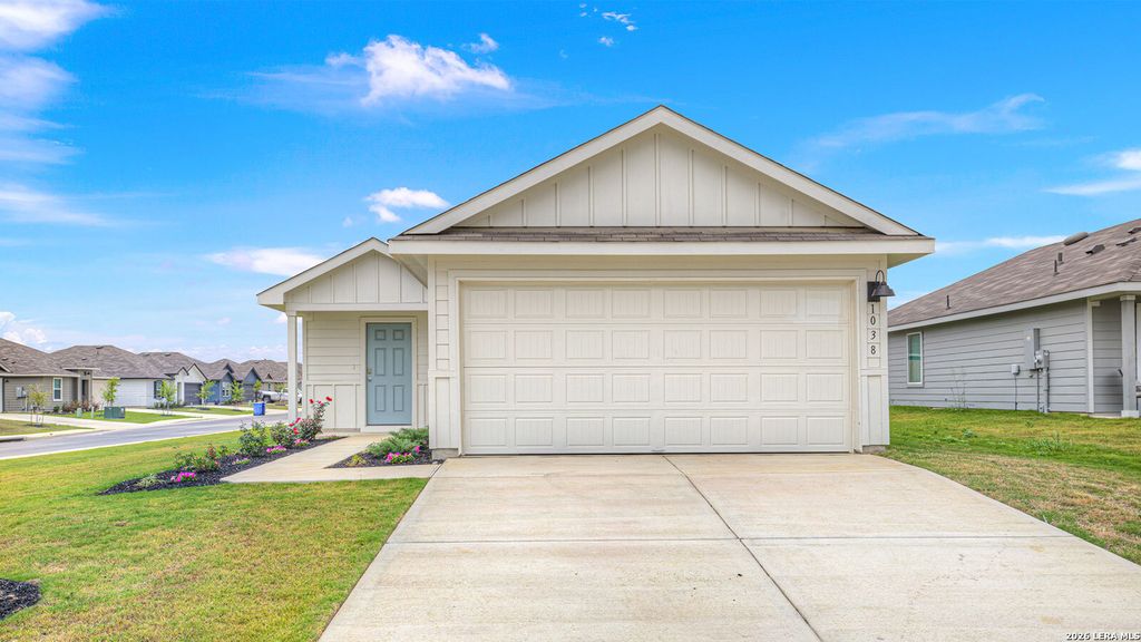 Photo of 1038 BOLD RUN, Seguin, TX 78155 (MLS # 1959320)