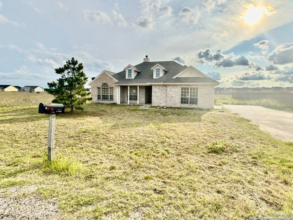 Photo of 135 Muirfield, La Vernia, TX 78121 (MLS # 1930085)