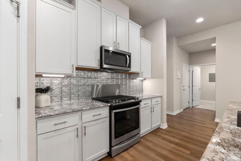 Photo of 101 Amarosa, Boerne, TX 78006 (MLS # 1944197)