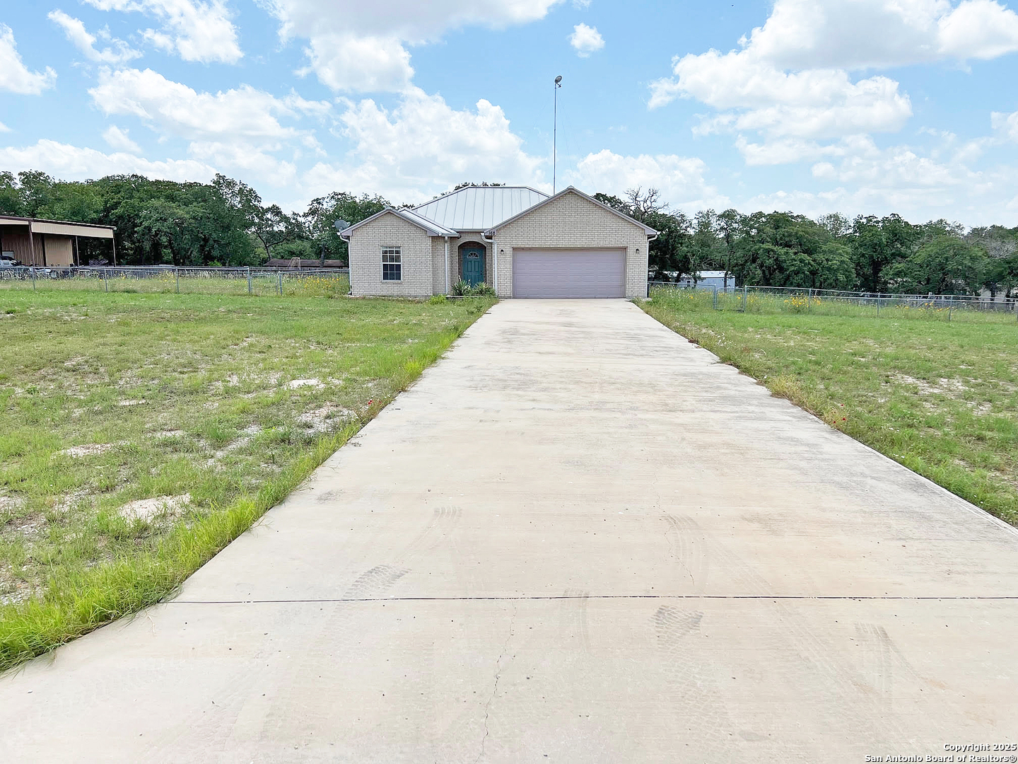 168 Great Oaks Blvd