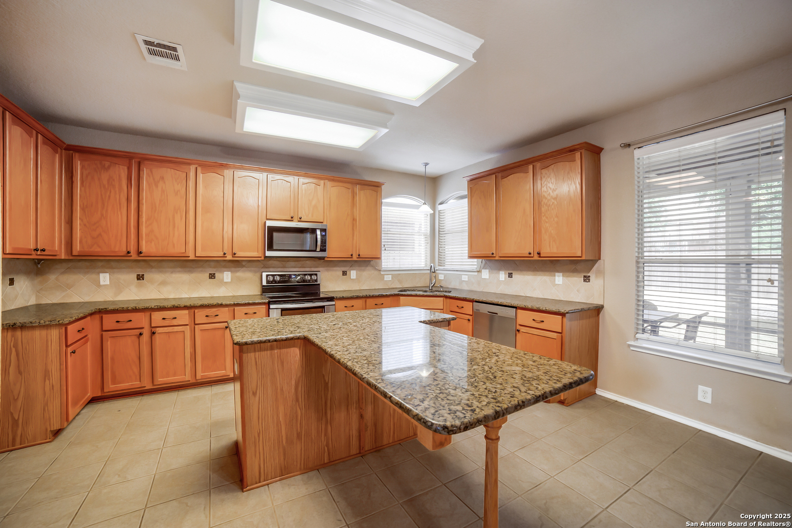 2629 Hansel Hts