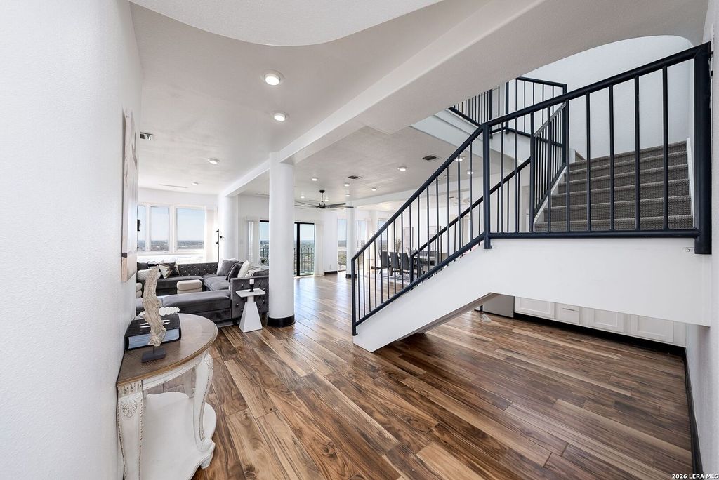 Photo of 7701 Wurzbach 2302 #2302, San Antonio, TX 78229 (MLS # 1949730)