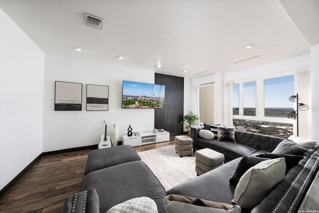 Photo of 7701 Wurzbach 2302 #2302, San Antonio, TX 78229 (MLS # 1949730)