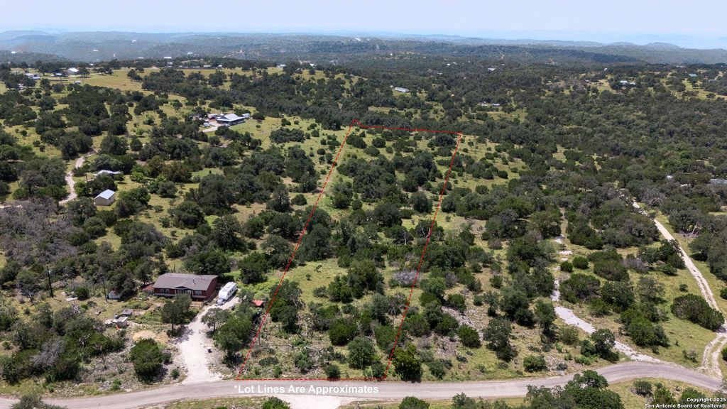 Photo of 211 Spring Rd, Fredericksburg, TX 78624 (MLS # 1889938)