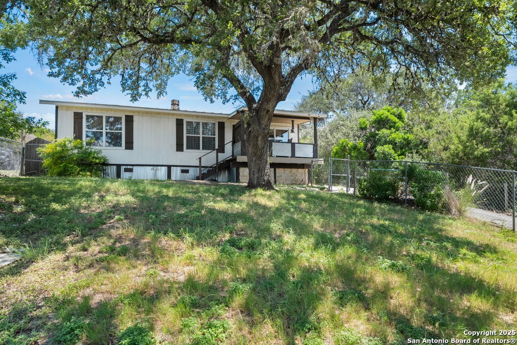 1397 Canyon Lake