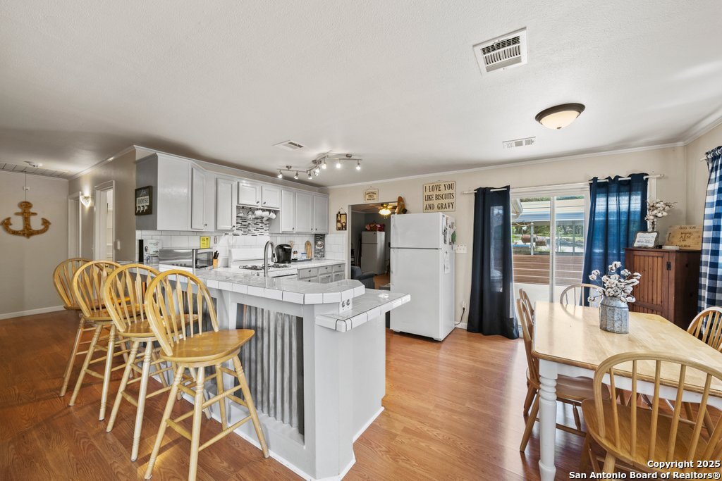 1397 Canyon Lake