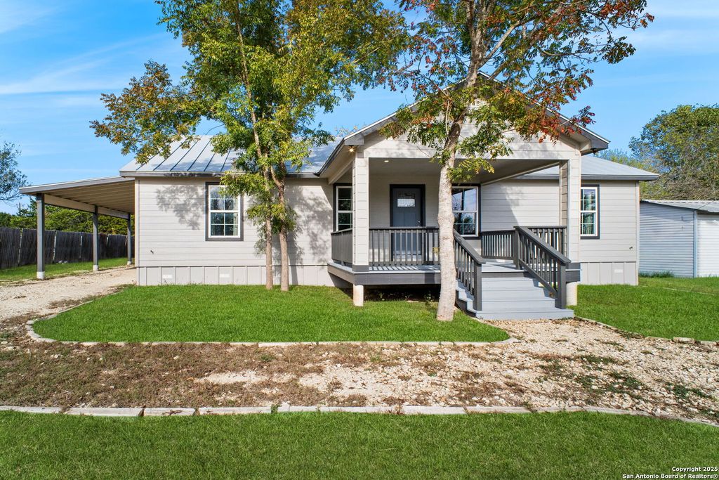 Photo of 125 Broken Spur Drive, Bandera, TX 78003 (MLS # 1926853)