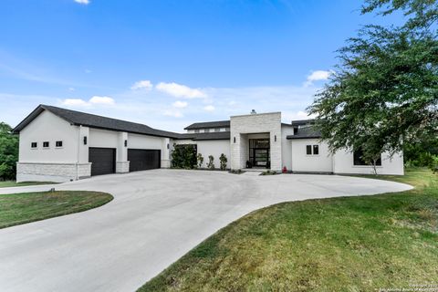 318 Upland Court Canyon Lake TX 78133