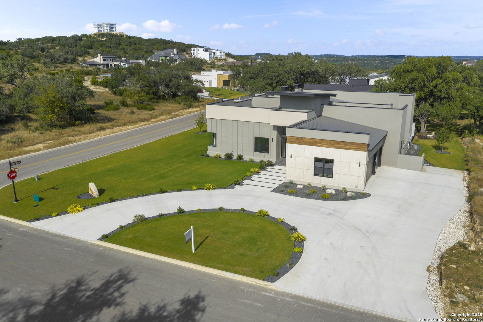 11019 Porter Springs