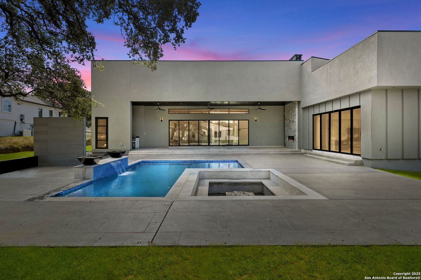 11019 Porter Springs