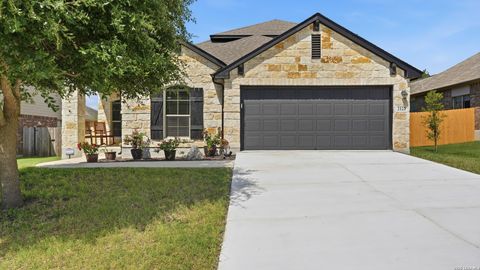 Property photo of 2122 Dragon Trl, New Braunfels, TX 78130