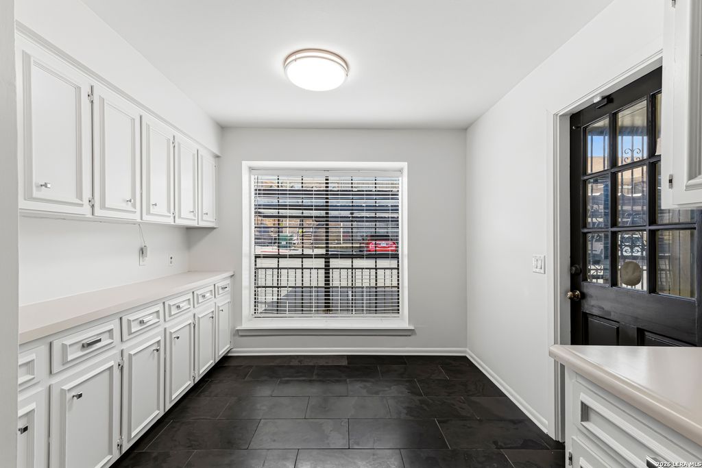 Photo of 7926 Broadway 301 #301, San Antonio, TX 78209 (MLS # 1991275)
