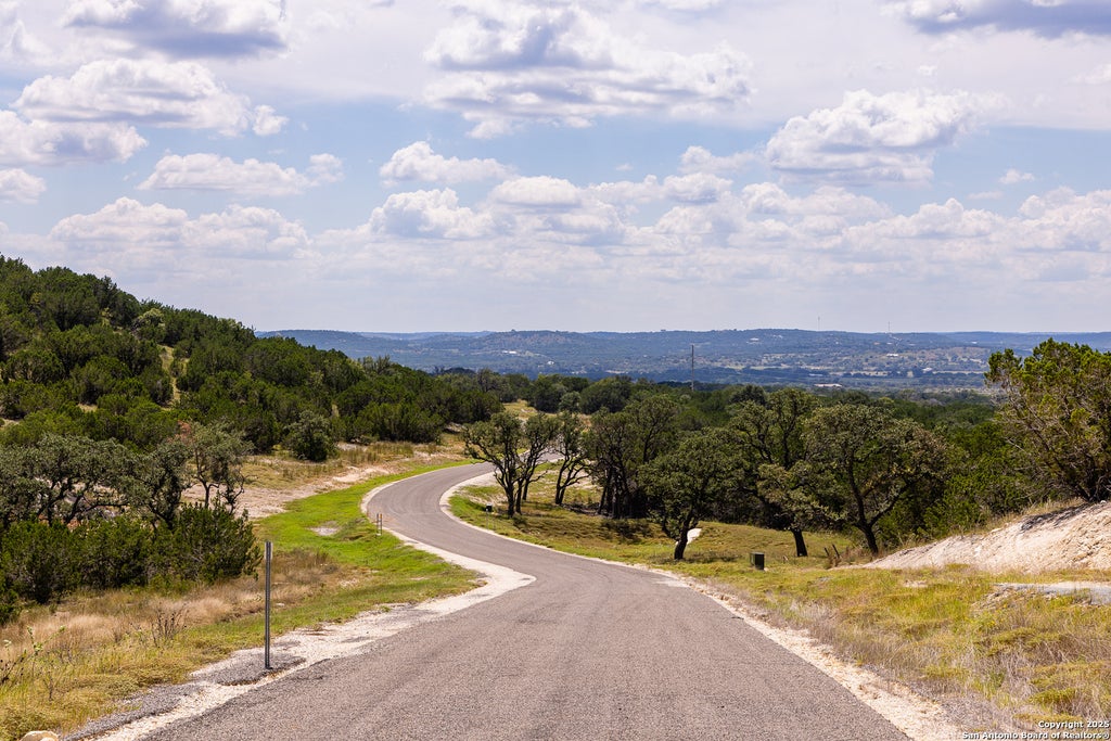 Photo of 352 Dark Sky Path, Kerrville, TX 78028 (MLS # 1920678)