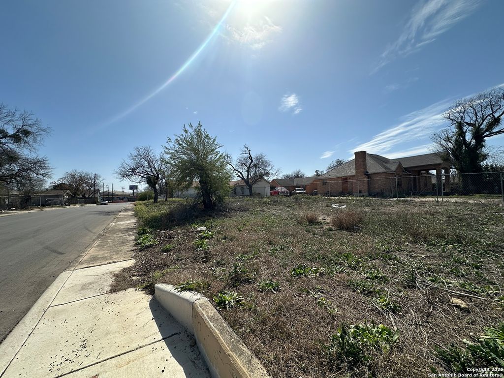 Photo of 502 King, San Antonio, TX 78211 (MLS # 1850915)