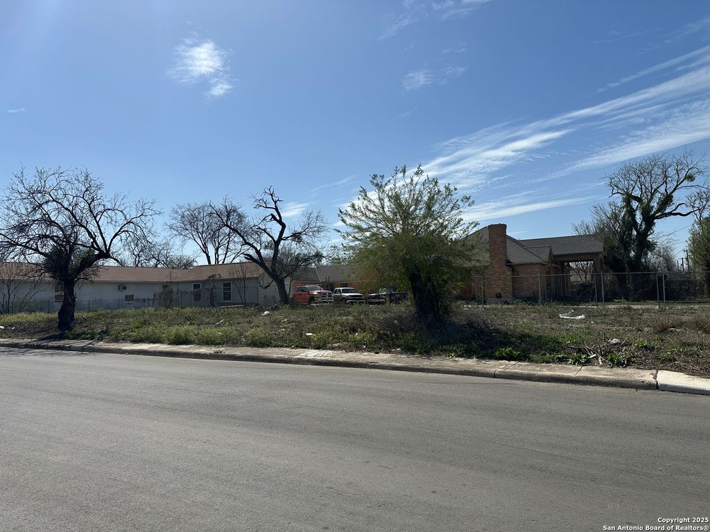 Photo of 502 King, San Antonio, TX 78211 (MLS # 1850915)