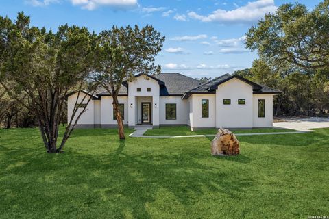 Photo of 290 Restless Wind, Spring Branch, TX 78070 (MLS # 1935381)