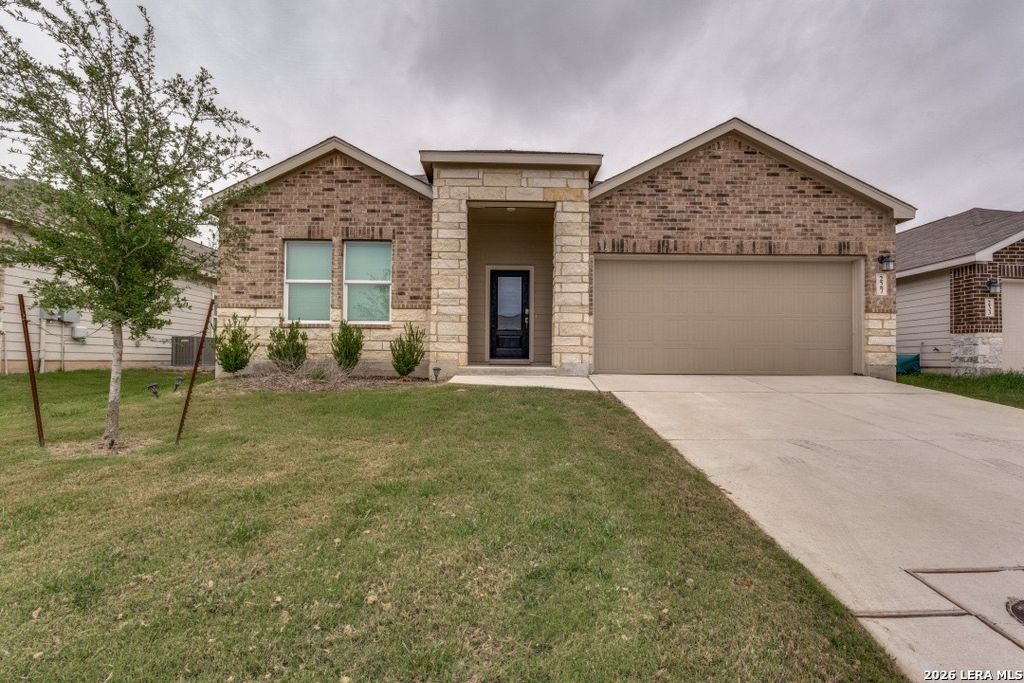 Photo of 227 Cordova Crossing, Seguin, TX 78155 (MLS # 1965484)