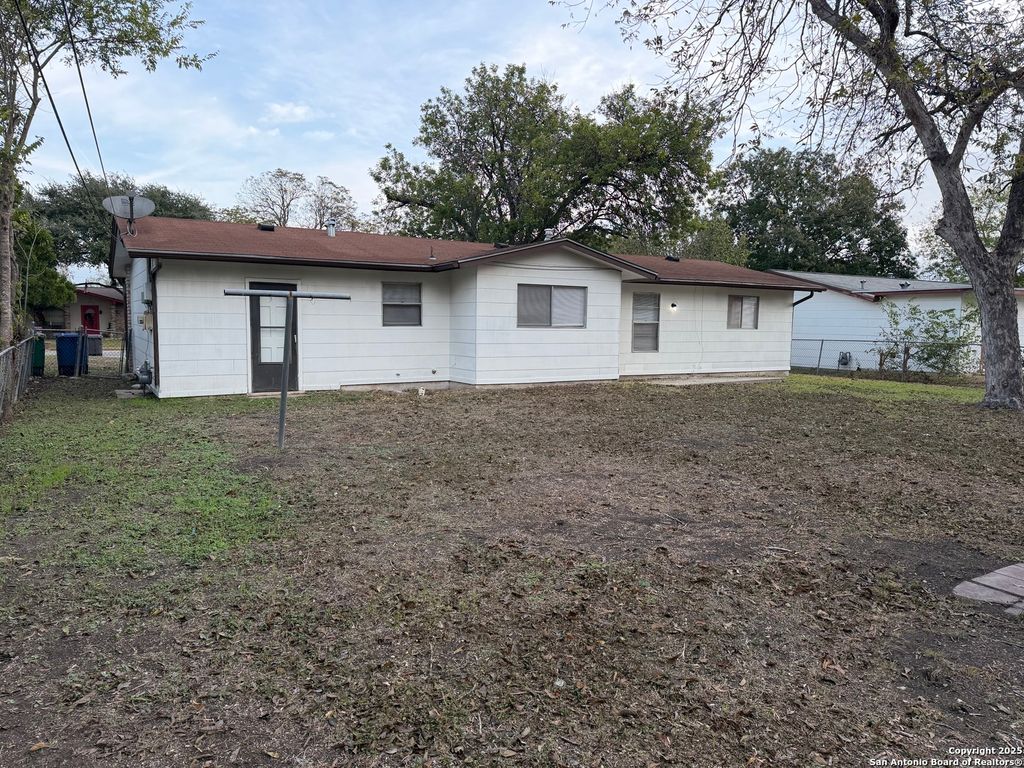 Photo of 7110 Hickory Grove, San Antonio, TX 78227 (MLS # 1926161)
