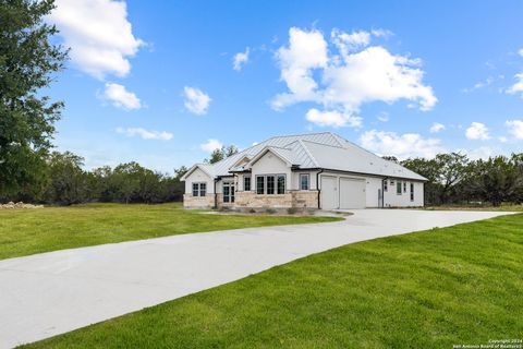 A home in Bandera