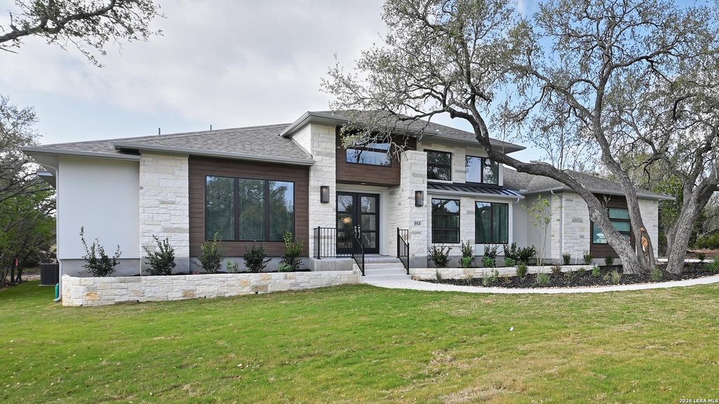 Photo of 954 Rapidan Lane, Bulverde, TX 78163 (MLS # 1912249)