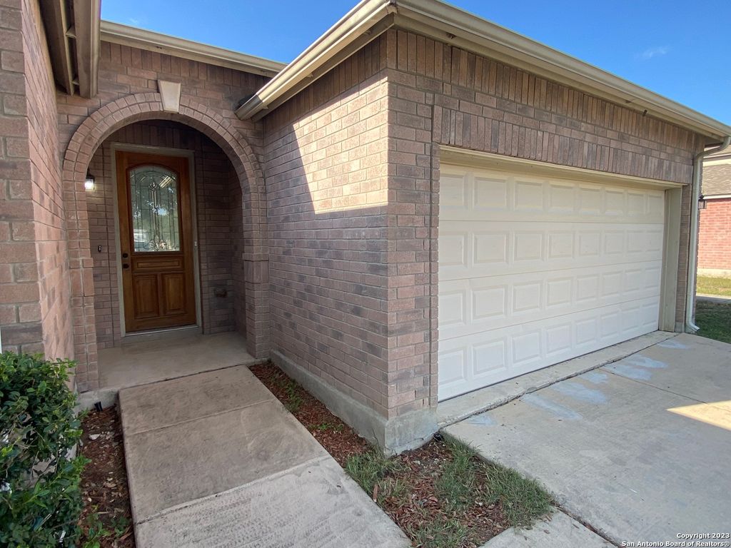Photo of 7603 DUELING OAK, San Antonio, TX 78254 (MLS # 1915788)