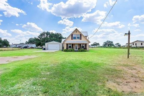 A home in Devine