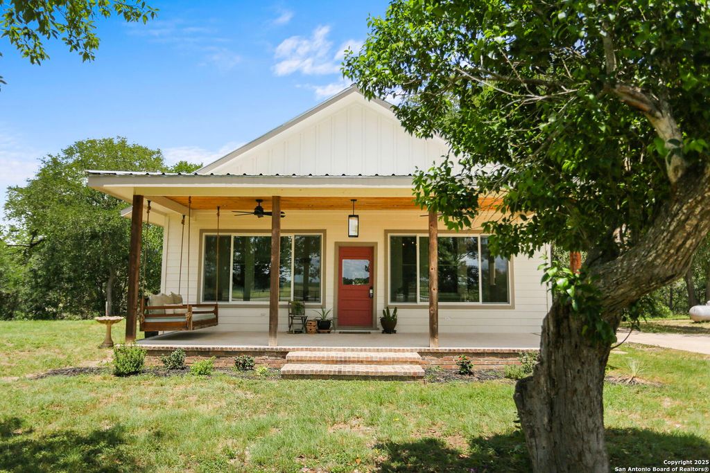 Photo of 6160 Fm 2538, Marion, TX 78124 (MLS # 1930359)