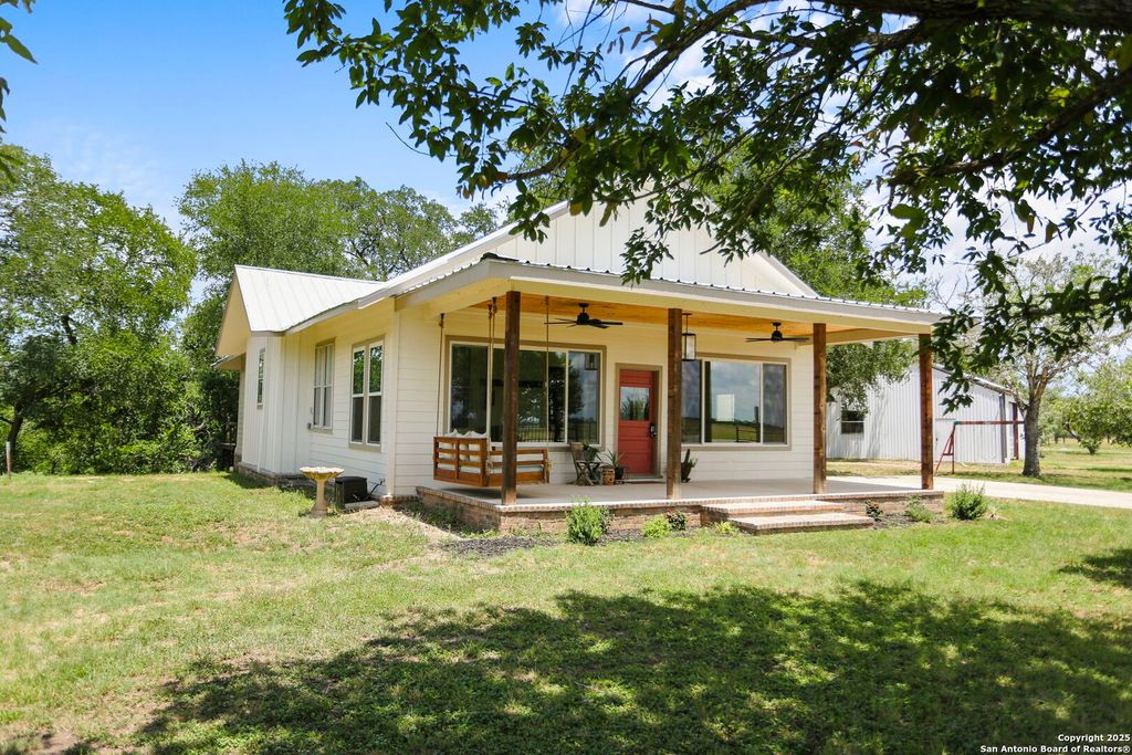 Photo of 6160 Fm 2538, Marion, TX 78124 (MLS # 1930359)