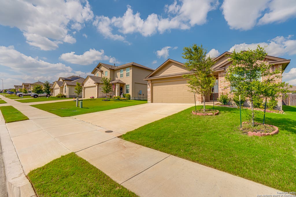 Photo of 136 HARLEY HAY, Cibolo, TX 78108 (MLS # 2005154)