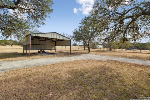 A home in Bandera