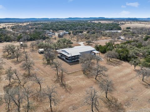 A home in Bandera