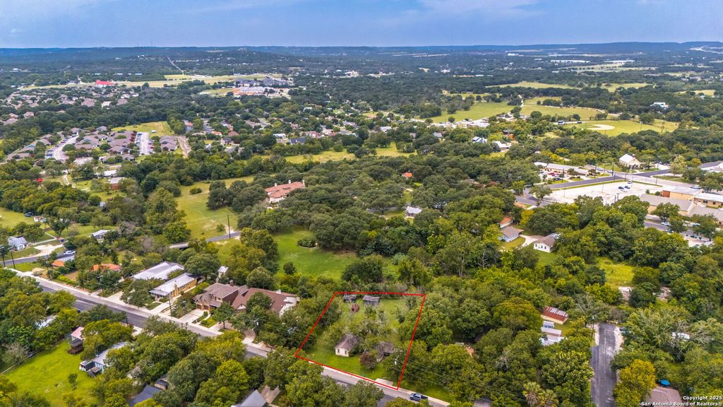 Photo of 316 W San Antonio Ave, Boerne, TX 78006 (MLS # 1886792)