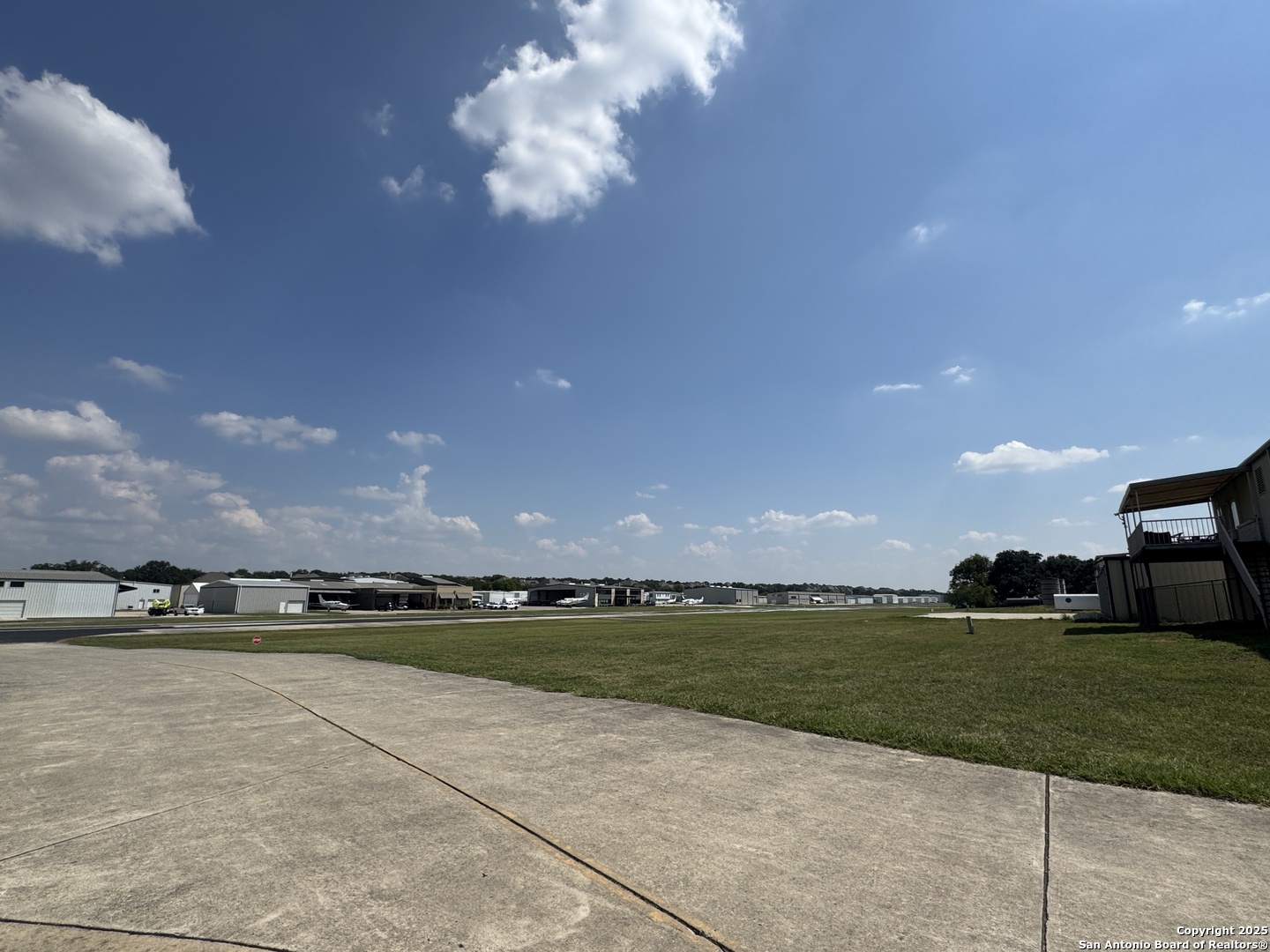 100 Boerne Stage Airfield