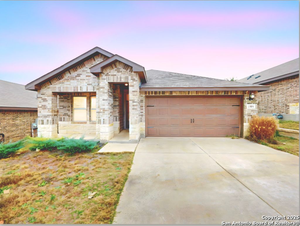 listing image 0