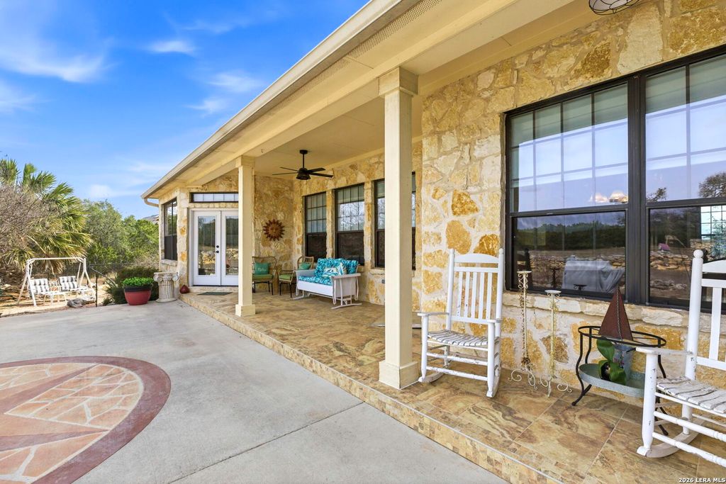 Photo of 104 Rolling View, Boerne, TX 78006 (MLS # 1943009)