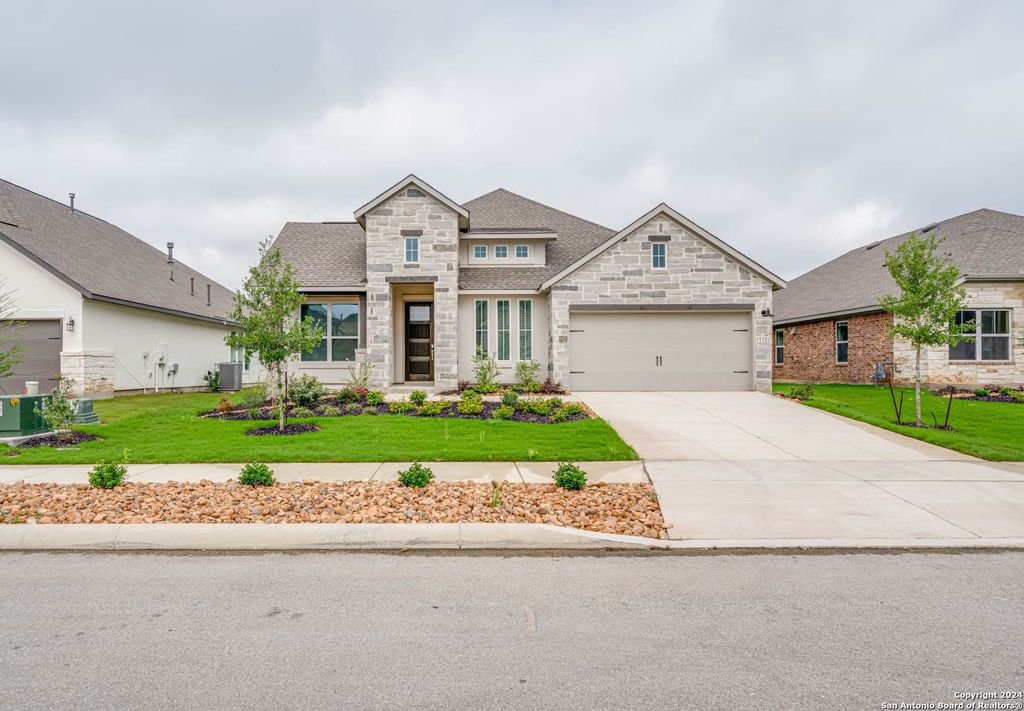 Photo of 113 VALENCIA, Boerne, TX 78006 (MLS # 1956233)