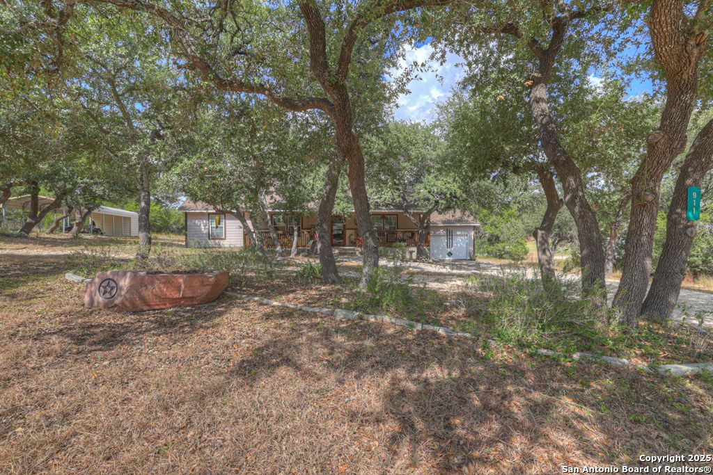 Photo of 911 Heritage, Canyon Lake, TX 78133 (MLS # 1925677)