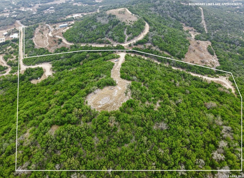 Photo of 898 Mountain View Lane, Pipe Creek, TX 78063 (MLS # 1942582)
