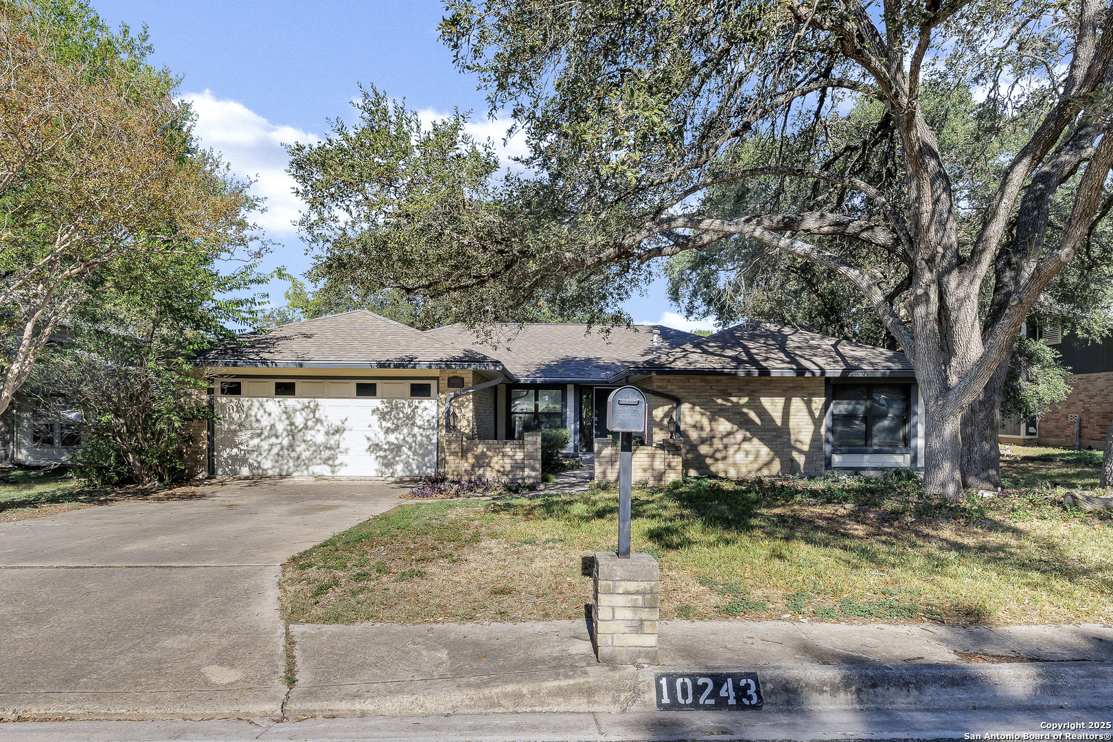 10243 Grand Mdw, San Antonio, TX, 78239