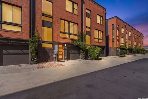 Property photo of 318 W Grayson St 303, San Antonio, TX 78212