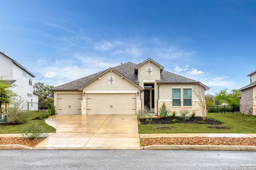 Photo of 97 Simpatico, Boerne, TX 78006 (MLS # 1957493)