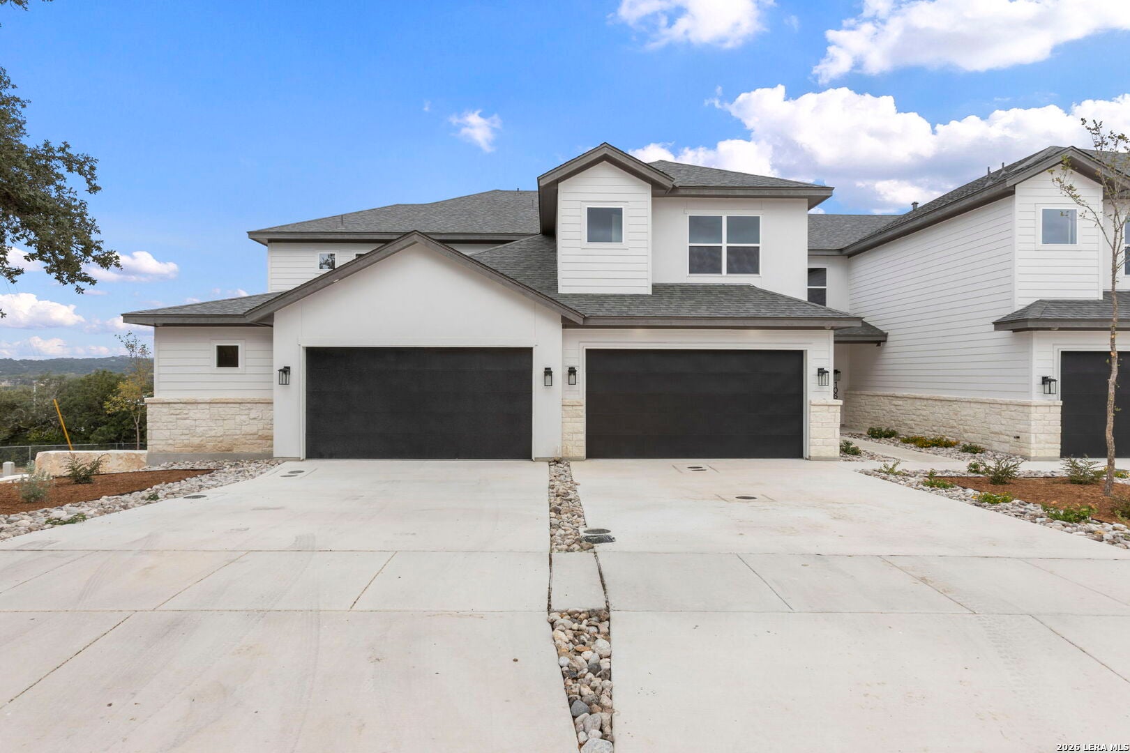 110 MAGNOLIA CIR