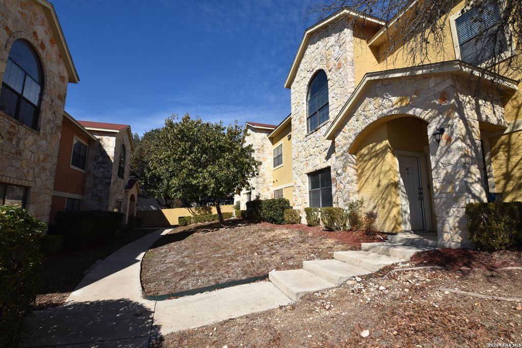 Photo of 6160 Eckhert APT 804 #APT 804, San Antonio, TX 78240 (MLS # 1937032)