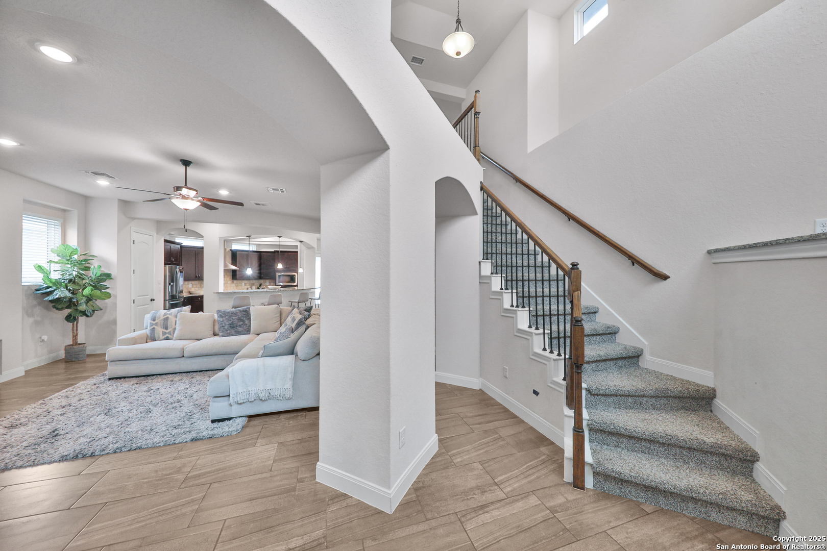 6514 Comanche Post