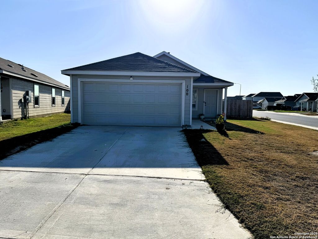 Photo of 100 Maverick, Pleasanton, TX 78064 (MLS # 1918888)