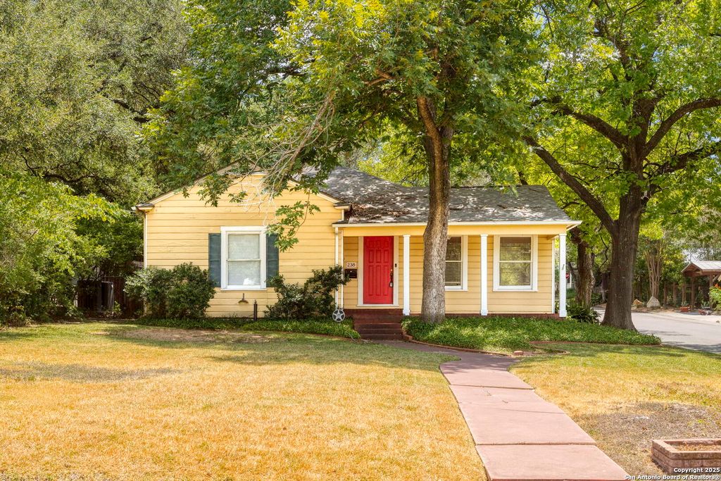Photo of 238 Alta Ave, San Antonio, TX 78209 (MLS # 1892680)