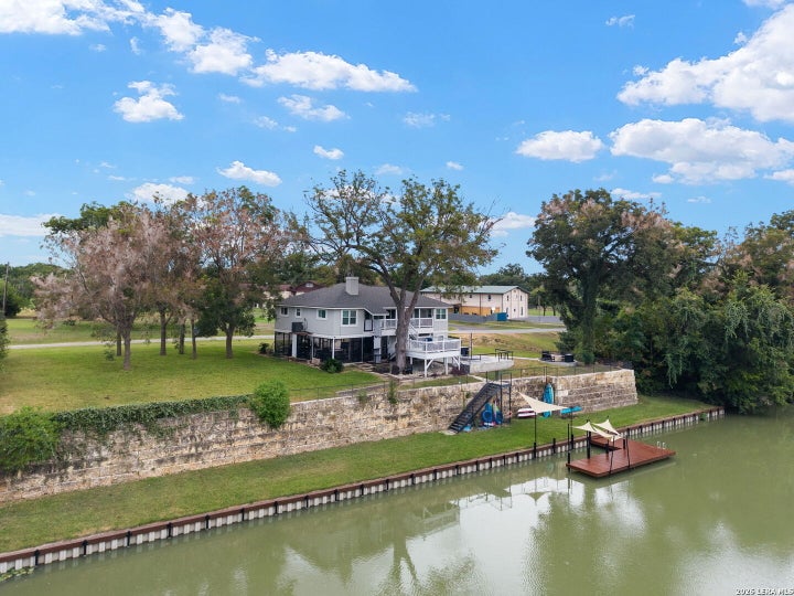Photo 1 of 78 — 34 river oak, Seguin, TX 78155