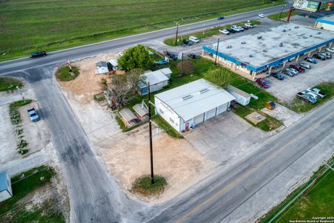 1253 Fm 2673 Canyon Lake TX 78133